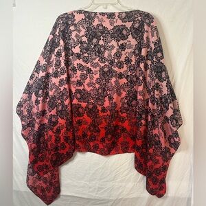 Vince Camuto Small Lace Print Kimono Blouse Pink Red Ombré Poncho Top